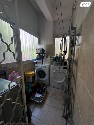 דירה, שדרות ודג'ווד 18, מרכז הכרמל, חיפה