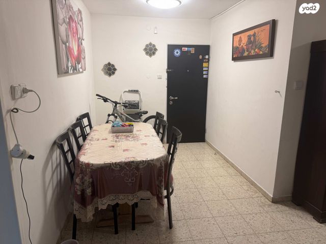 דירה, מרדכי אלקחי 37, ארמון הנציב, תלפיות מזרח, ירושלים