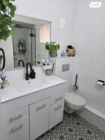 דירה, אחד העם 12, רובע ה', אשדוד