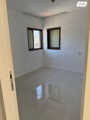 דירה, חיים משה שפירא 21, רובע ד', אשדוד