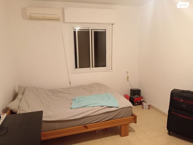 זלמן שניאור 24