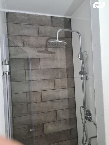 יחידת דיור, שקד 18, נווה סביון, אור יהודה