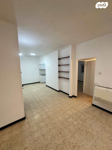 דירה, בנימין 10, ג' / מרכז מזרח העיר, רחובות