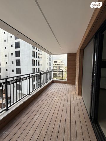 דירה, פרדס משותף 60, מרכז דרום, רעננה