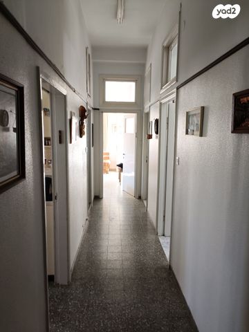 דירה, תל חי 15, קטמון הישנה, ירושלים