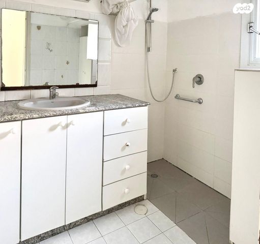 אהרון רבינוביץ' 3