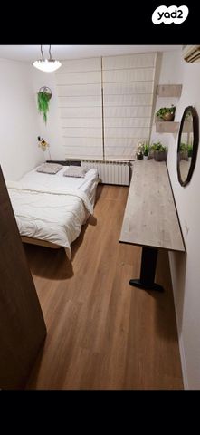 גג/ פנטהאוז, ברכה צפירה 6, רמת שרת, ירושלים