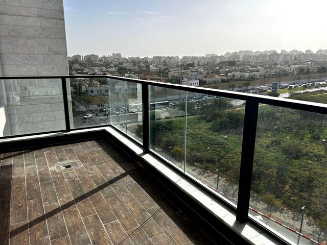 דירה, יצחק ויטנברג 4, פסגת הדר / נווה עוז הירוקה, פתח תקווה