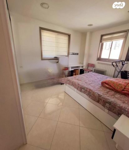 גג/ פנטהאוז, ברכה צפירה 6, רמת שרת, ירושלים