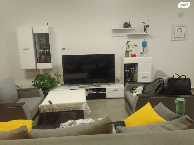 אבשלום גיסין 