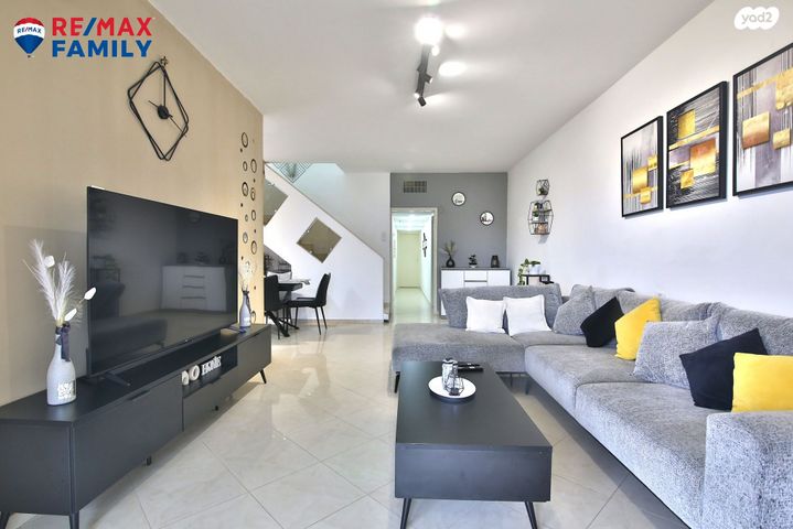 א.ד. גורדון 15