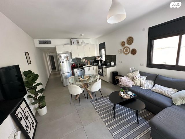 הרב יצחק ידידיה פרנקל 