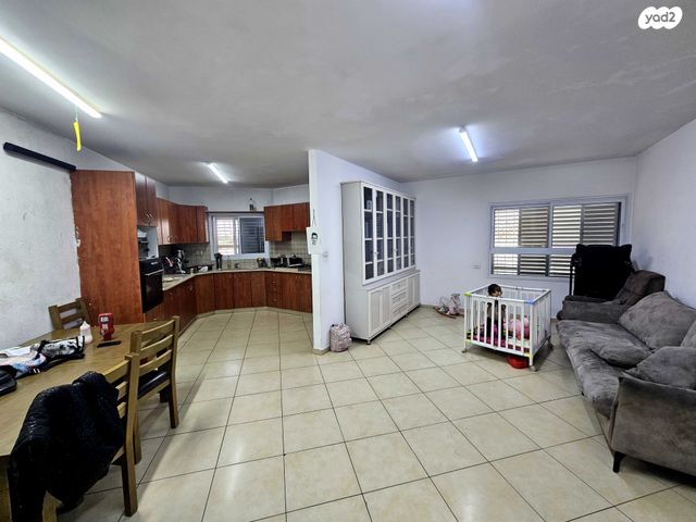 דירה, נטעים, נתיבות