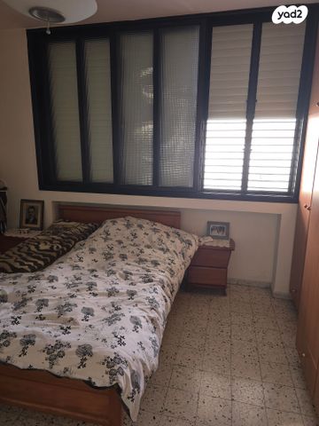 דירה, חולון