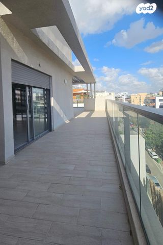 גג/ פנטהאוז, מרכז, הרצליה