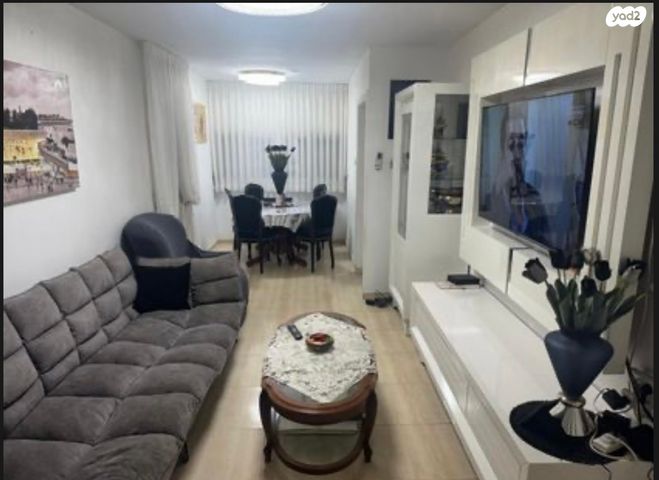 דירה, חסן בן גרא, רובע ו', אשדוד