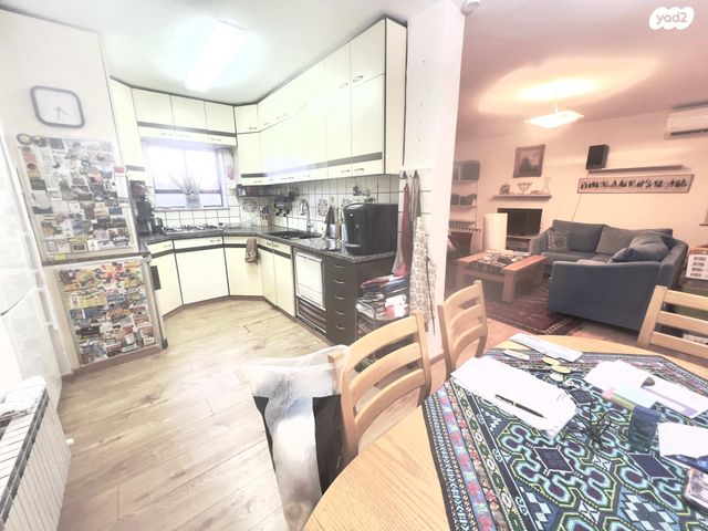 דירה, אצ"ל, הגבעה הצרפתית, גבעת שפירא, ירושלים