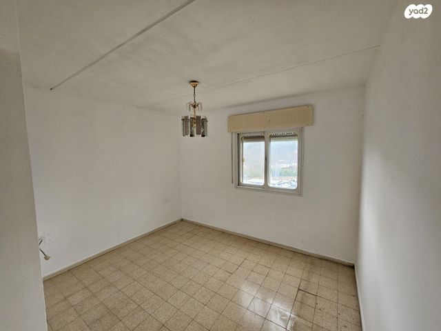 דירה, הגליל, כרמיאל