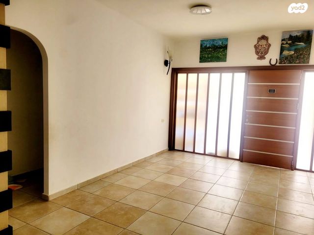 דו משפחתי, אילת