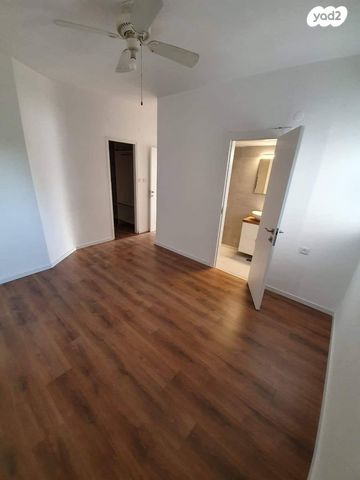 דירה, רמת השרון