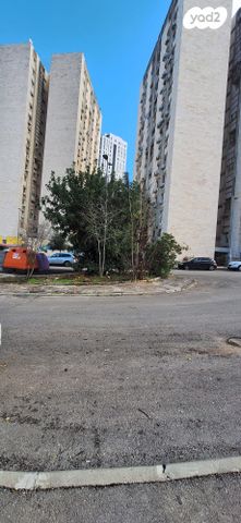 דירה, פסח חברוני 118, קרית היובל, ירושלים