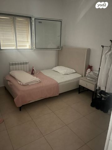 דירה, שמעון בן חמו, חומת שמואל, הר חומה, ירושלים