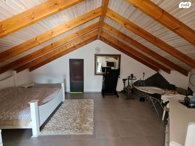 דו משפחתי, ביריה, ביריה