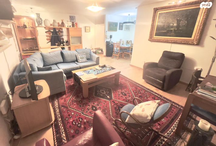 דירה, אצ"ל, הגבעה הצרפתית, גבעת שפירא, ירושלים