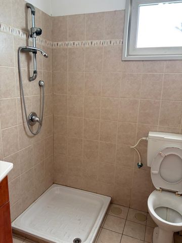 דירה, בנארי יצחק, רחובות החדשה, רחובות