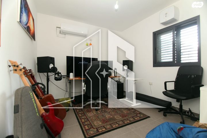 דירה, שמורת נחל בשור, אגמים, נתניה