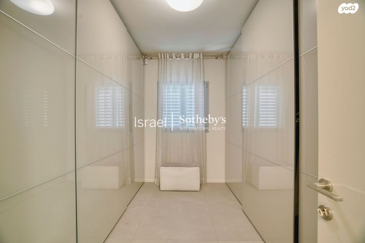 דירה, אליהו ברלין, אזורי חן, גימל החדשה, תל אביב יפו