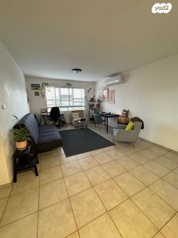 צאלים, מערב 1