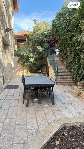 בית פרטי/ קוטג', האתרוג, קרית יערים, גבעת זאב