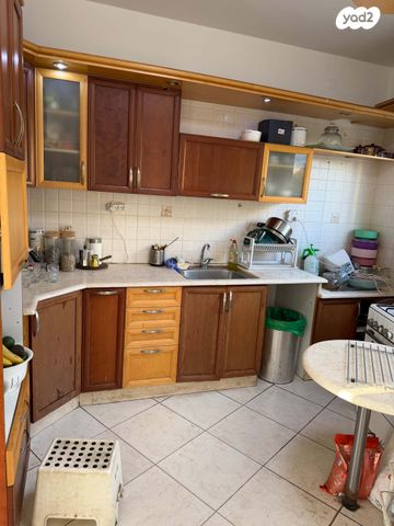 עמק החולה 44