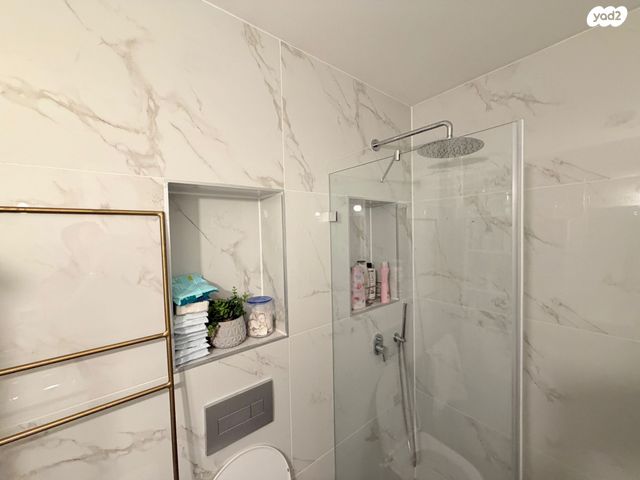 דירה, ישראל טל, מונטיפיורי, הרכבת, תל אביב יפו