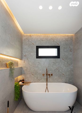 דירה, הרב יצחק שמידמן, הר שלום, בני ברק