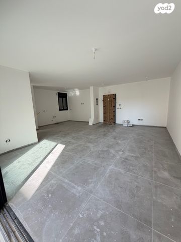 דירה, הרב קטרוני, המרכז השקט / מרכז העיר, פתח תקווה