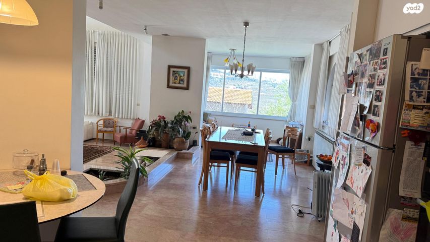 בית פרטי/ קוטג', האתרוג, קרית יערים, גבעת זאב