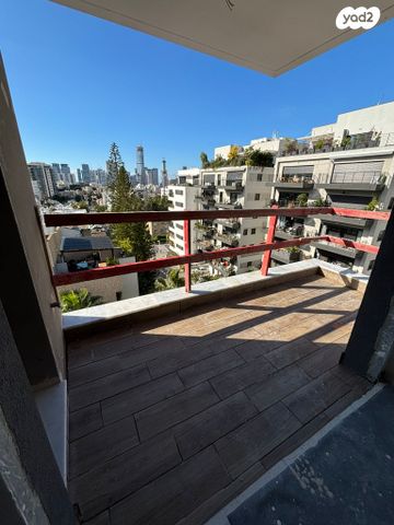 דירה, גולומב, ארלוזורוב, גבעתיים