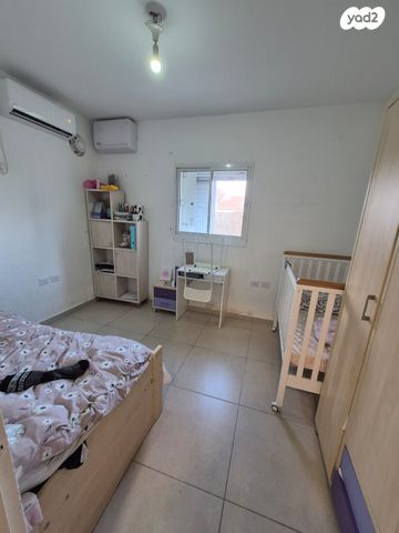 דירת גן, יוני נתניהו 1008, קרית ארבע