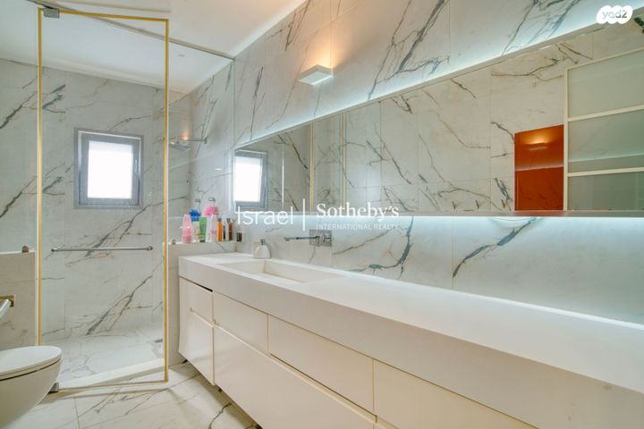 דירה, אליהו ברלין, אזורי חן, גימל החדשה, תל אביב יפו