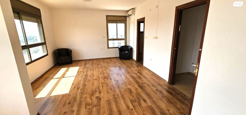 דופלקס, לח"י 12, נתניה