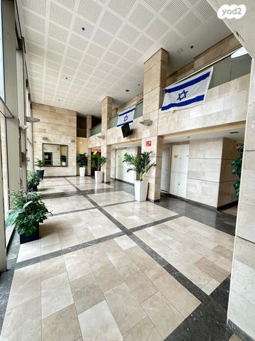 דירה, קרית השרון, נתניה