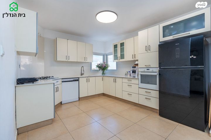 דירה, הרצל 44, מרכז העיר, חדרה