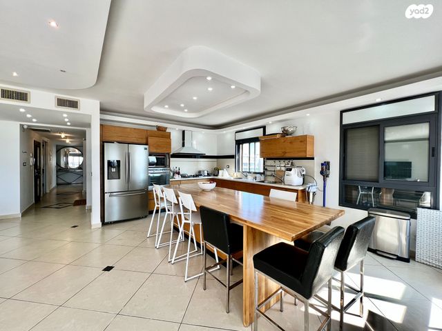 גג/ פנטהאוז, שדרות ירושלים 1, מרכז העיר דרום, נתניה