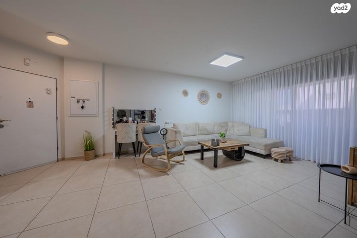 דירה, נחום סנה, רמות הרכס, באר שבע