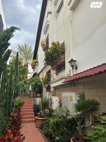 בית פרטי/ קוטג', ארלוזורוב 103, מרכז, קרית עבודה, חולון