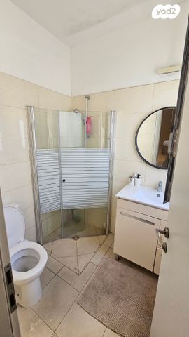 דירה, סמטת אבני חושן, גני מרום, רמת גן