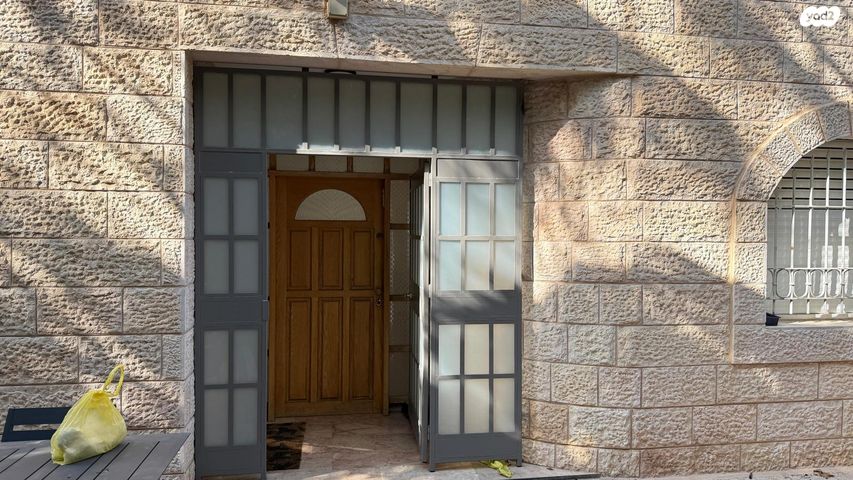 בית פרטי/ קוטג', האתרוג, קרית יערים, גבעת זאב