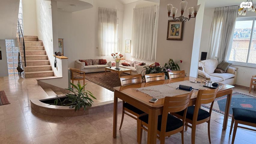 בית פרטי/ קוטג', האתרוג, קרית יערים, גבעת זאב